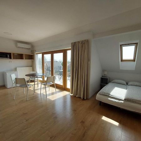 Familia Apartmanház Keszthely Bagian luar foto