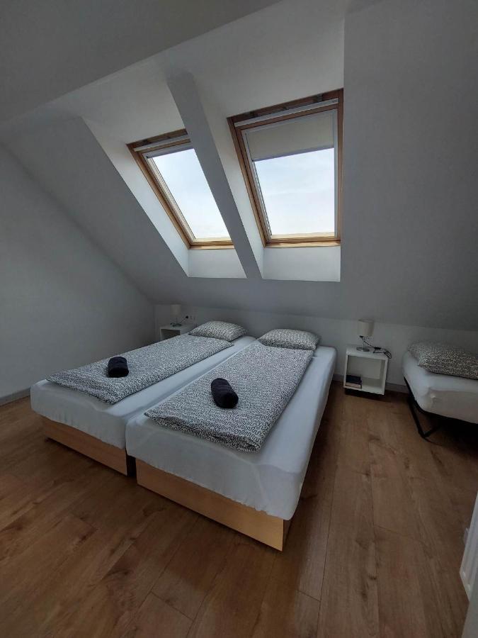 Familia Apartmanház Keszthely Bagian luar foto
