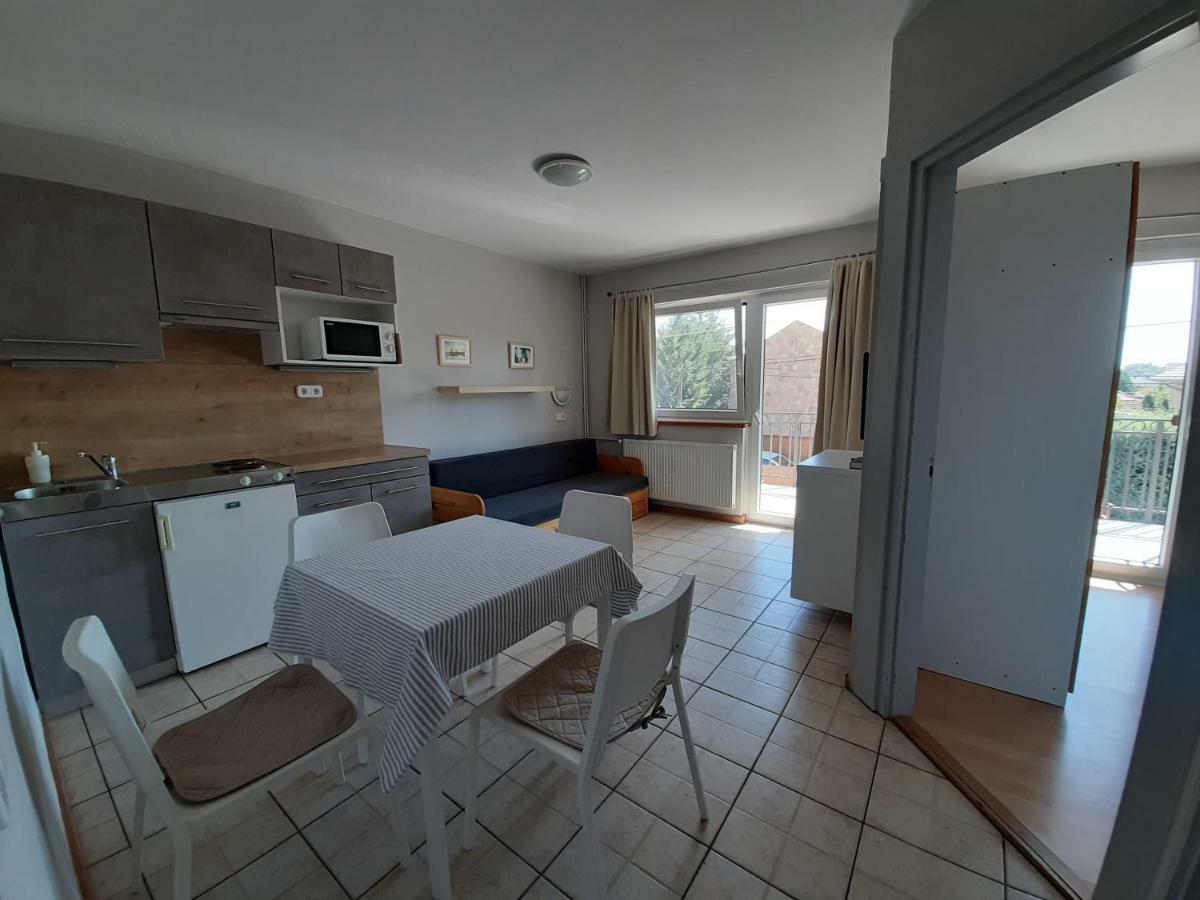 Familia Apartmanház Keszthely Bagian luar foto